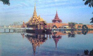 Birmania: pagode sul lago