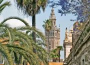 Siviglia: la Giralda vista dall'Alcazar