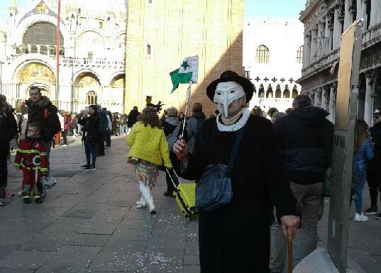 Venezia Carnevale: noi in maschera in San Marco
